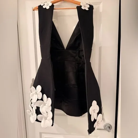 NWOT BRONX AND BANCO Estelle Black and White Mini Dress - Picture 14 of 16